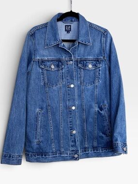 GAP Women’s Blue Denim Trucker Jean Jacket Sz medium